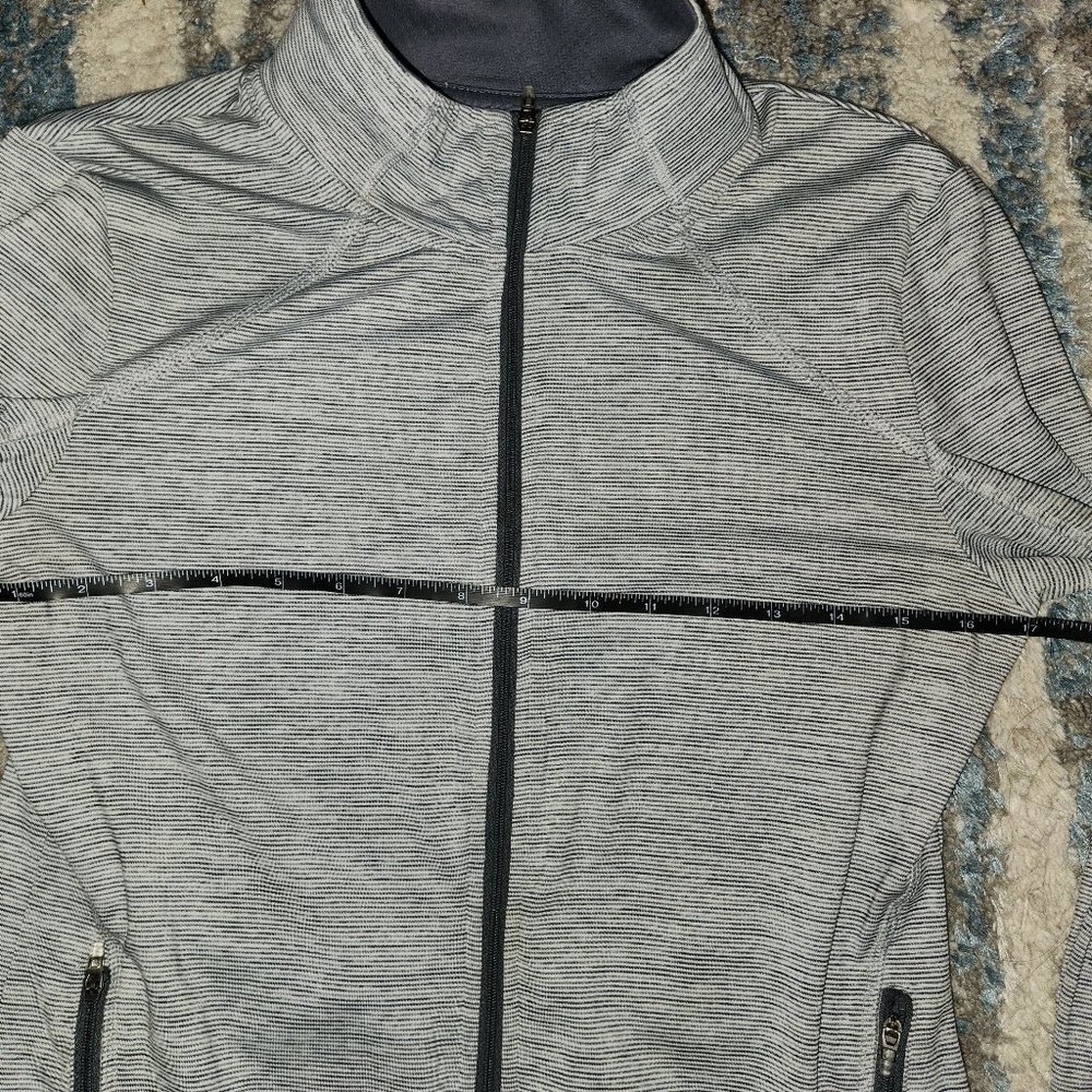 C9 by Champion Women's Cardio Jacket || Med || EUC - Picture 12 of 13